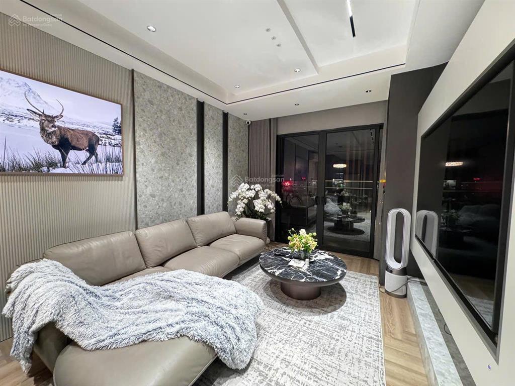 Tôi cần bán căn hộ 3pn dt 105m2 chung cư thanh xuân building lê văn thiêm, giá 9 tỷ