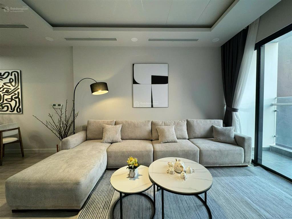 Chính chủ bán căn 3pn dt 128m2 chung cư c3 golden palace lê văn lương, giá 12 tỷ bao phí