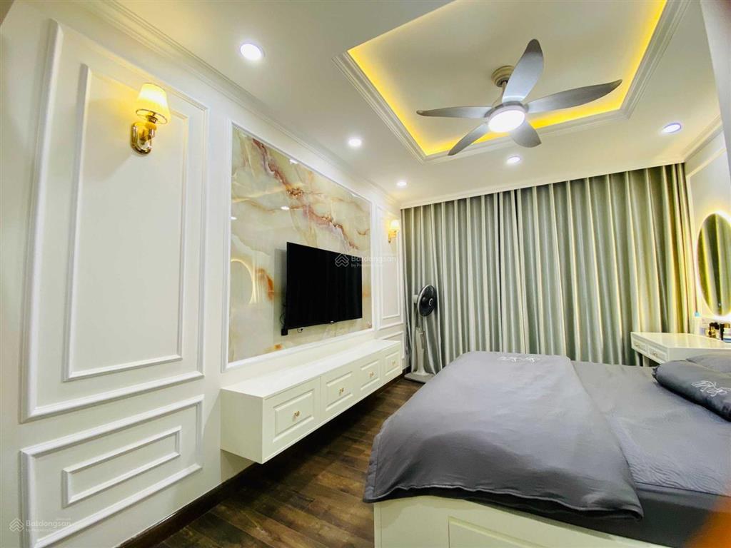 Chính chủ bán căn 3pn dt 96m2 chung cư golden palm, giá 9.5 tỷ bao phí,  0932 392 ***