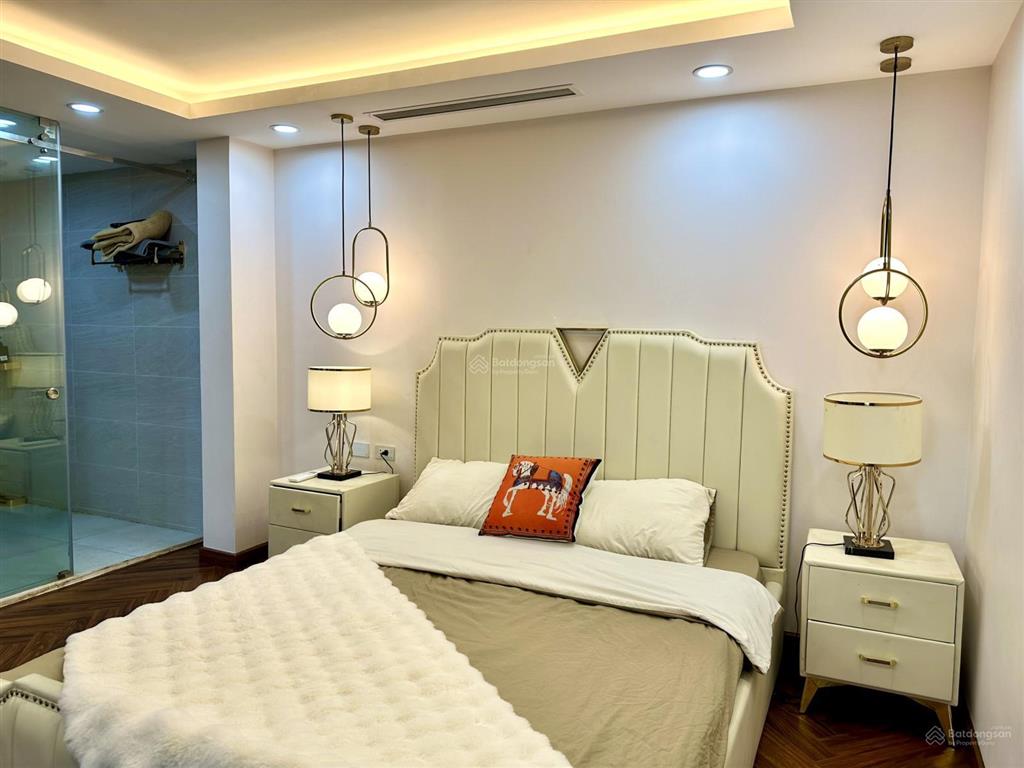 Chính chủ cần bán căn hộ 3pn dt 105m2 chung cư golden palm, giá 9.5 tỷ,  0932 392 ***