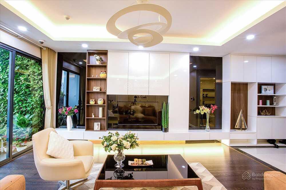 Chính chủ bán căn 2pn dt 68.2m2 ở chung cư goldseason 47 nguyễn tuân  giá 7 tỷ   0932 392 ***