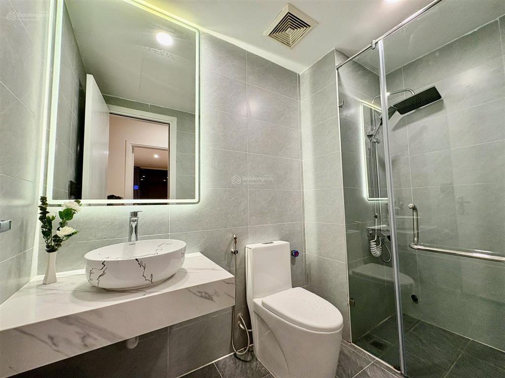 Tôi cần bán căn 4pn dt173m2 tòa thăng long number one, giá 12 tỷ bao phí,  0932 392 ***