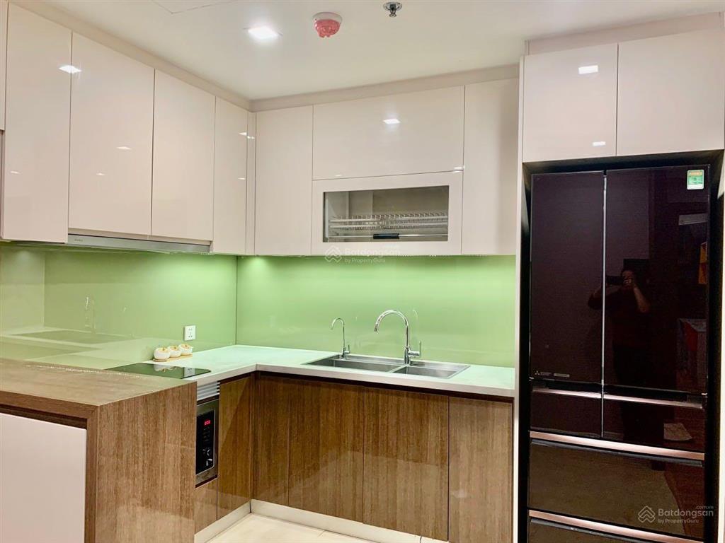 Tôi bán căn 3pn dt 112m2 golden land 275 nguyễn trãi, giá 8.3 tỷ,  0932 392 ***