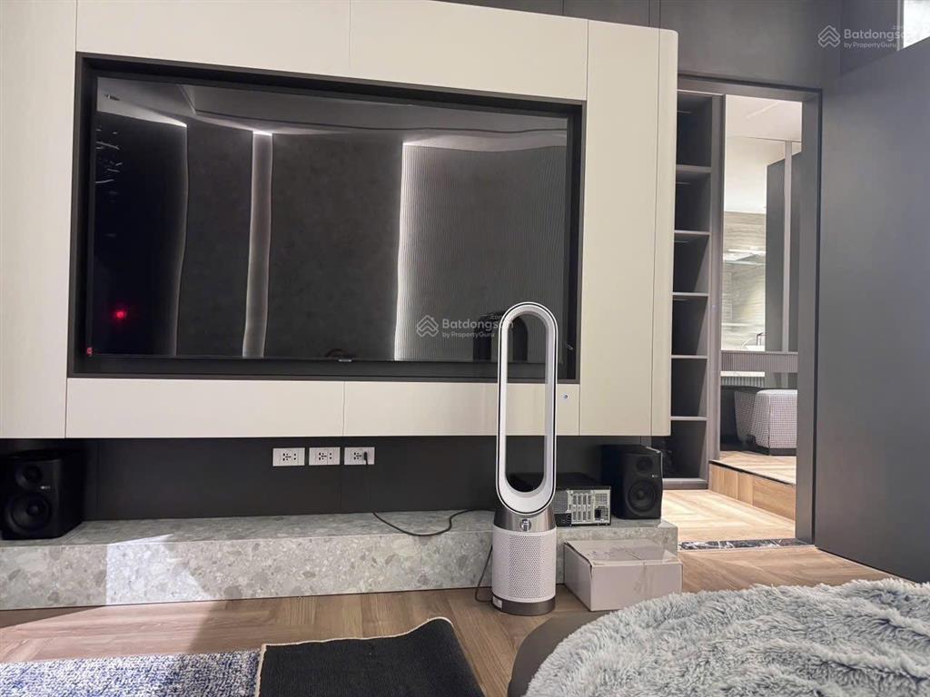 Chính chủ bán căn 3pn dt 107m2 chung cư times tower. giá 8,8 tỷ  0932 392 ***
