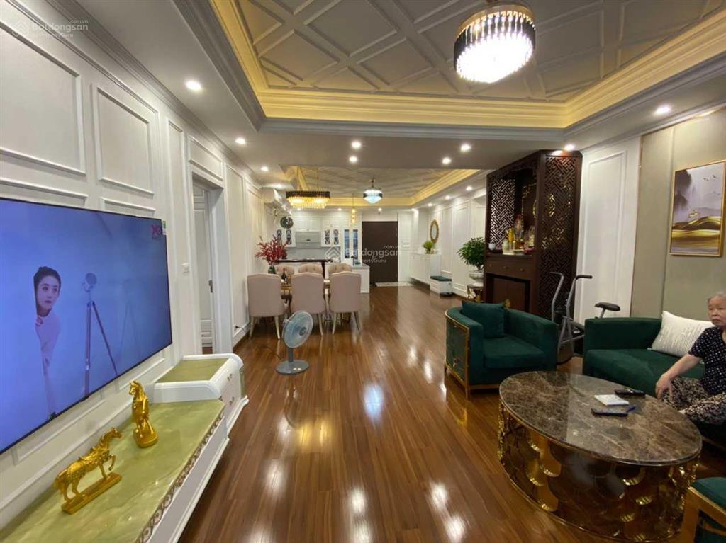 Chính chủ bán căn hộ 2pn dt 98m2 chung cư chelsea residence, giá 8.8 tỷ bao phí,  0932 392 ***
