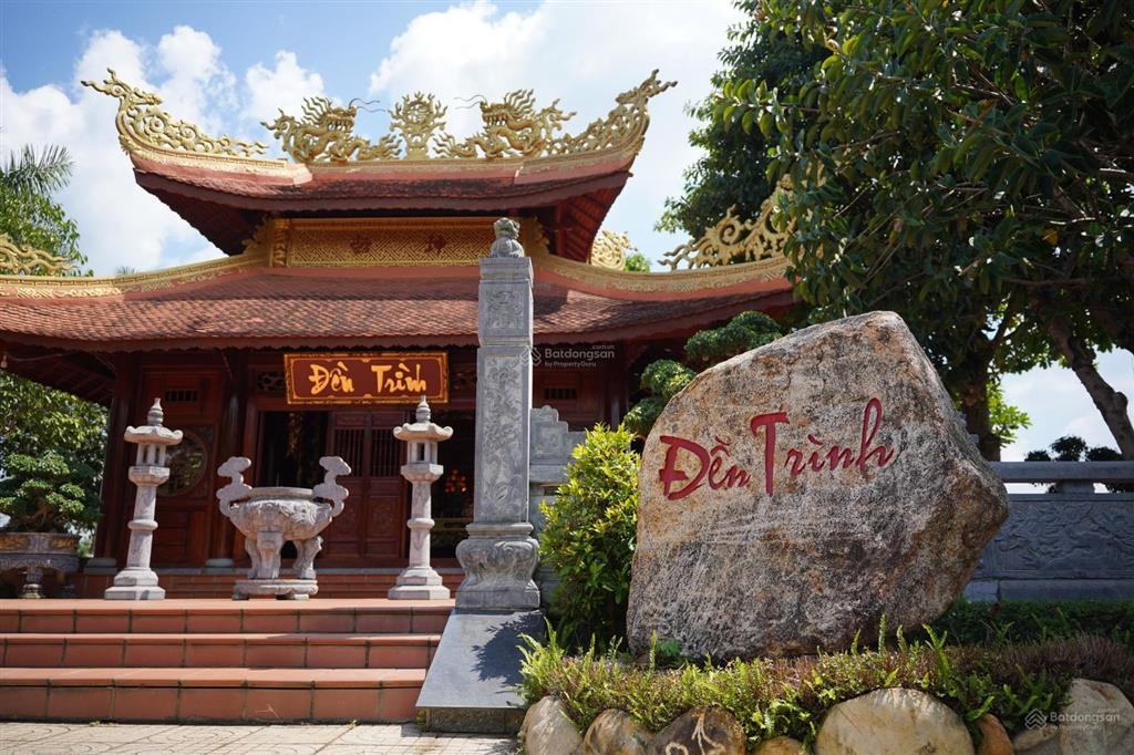 Mộ gia tộc nghĩa trang hoa viên bình an  giá 1.35 tỷ