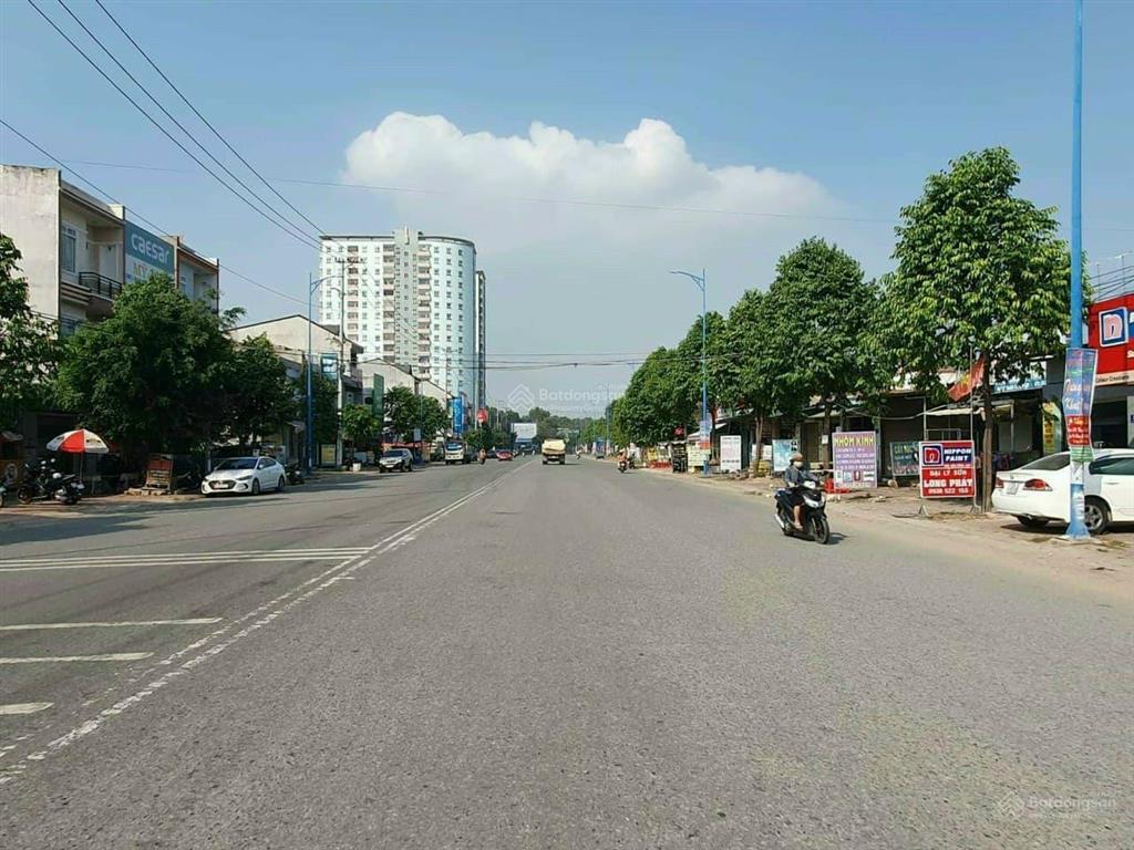 Tôi cần bán lô đất hai mặt tiền đường 81 trường chinh phú mỹ giá chỉ 2.8 tỷ 0908 983 ***