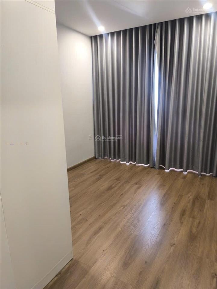 Cần tiền bán gấp căn 3pn the rivana 4ty15, 99m2, 2wc. tầng trung view thoáng mát, full nội thất.