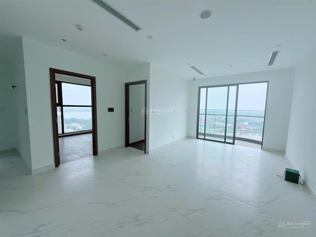 Cần bán căn 1pn+ the beverly 3tỷ25, 54m2, 1pn+, 1wc giá gốc cđt. tầng trung view đẹp thoáng mát.