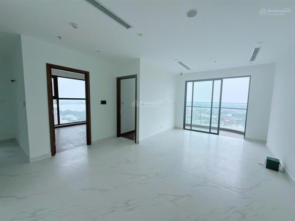 Cần bán căn 1pn+ the beverly 3tỷ25, 54m2, 1pn+, 1wc giá gốc cđt. tầng trung view đẹp thoáng mát.