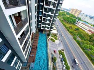 Cần tiền bán gấp 2pn the emerald golf view 2tỷ65, 72m2, tầng trung view thoáng mát, full nội thất
