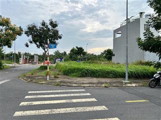 Bán lô góc dự án sài gòn riverpark tại tt cần giuộc 122m2 giá 2ty950 (thương lượng)  0931 112 ***