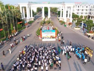 Bán gấp căn nhà kđt năm sao, 279m2 giá 4ty6 (thương lượng)  0931 112 *** ngân