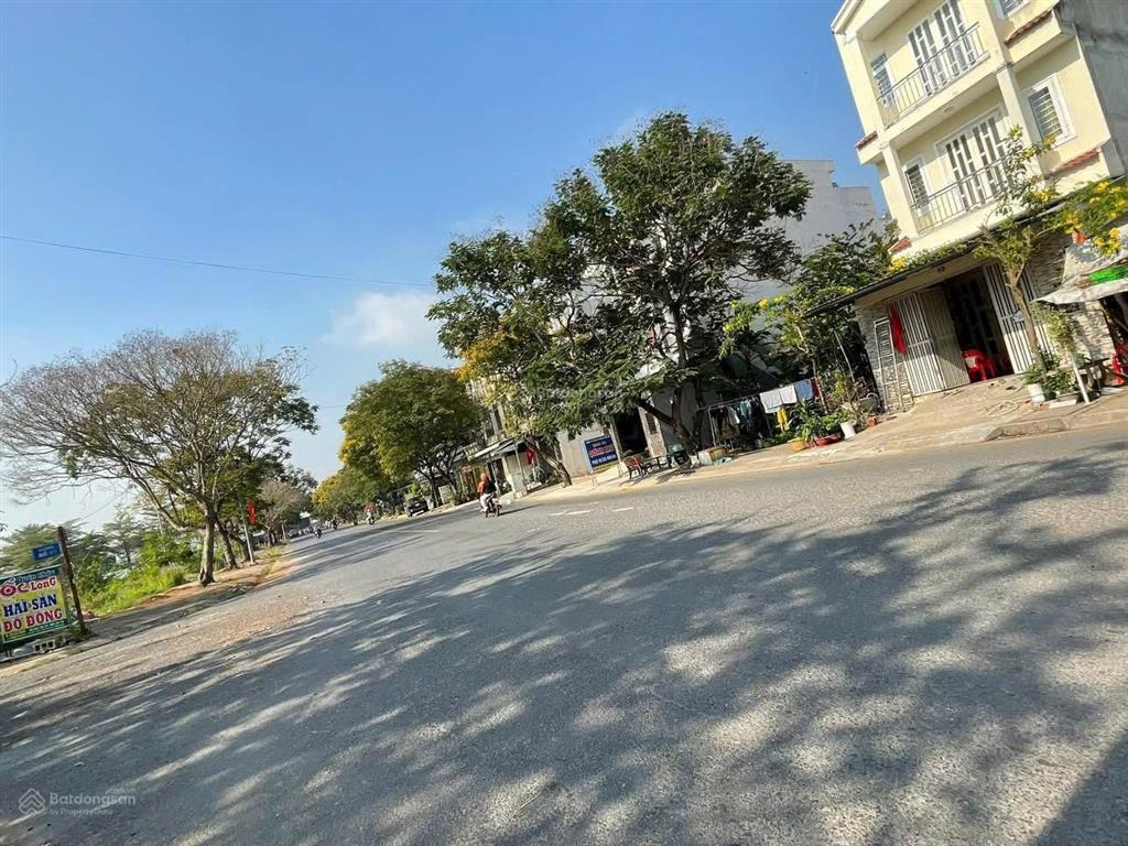 Cần bán lô góc đường số 3 và 6 tại kdc an phú tây. 146m2 giá 7ty2 (thương lượng)  0931 112 ***