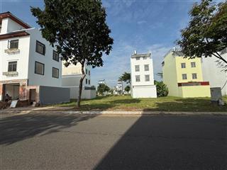 Cần bán lô đất kđt năm sao, tại cần giuộc, long an. 107m2 giá 3ty (thương lượng)  0931 112 ***