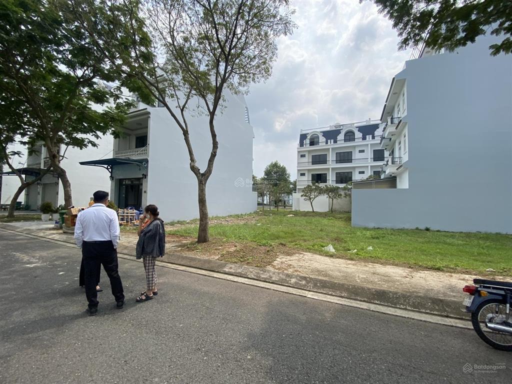 Cần bán lô đất kđt năm sao 99m2 giá 2ty7 ( bớt lộc)  0931 112 *** ngân