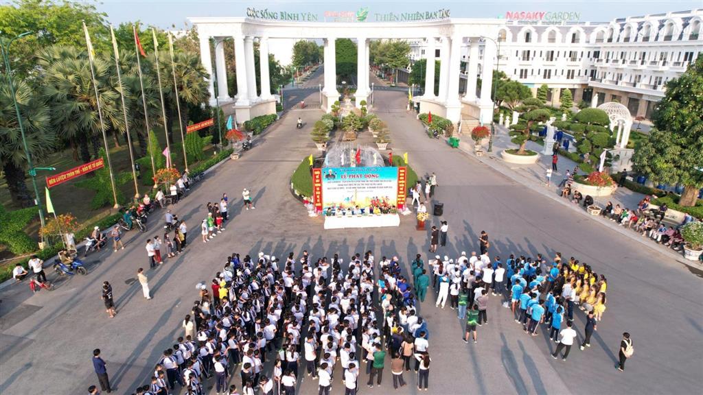 Cần bán lô góc ngay bệnh viện trong kđt năm sao 127m2, giá 3ty980 (bớt lộc)  0931 112 *** ngân