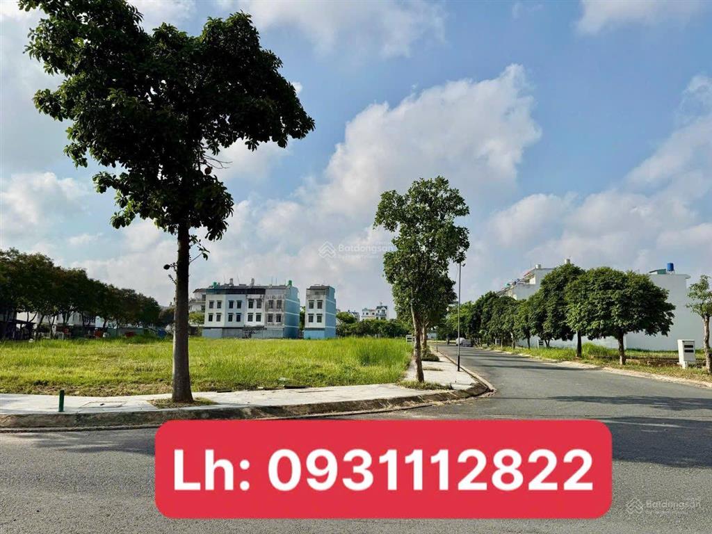 Cần bán lô góc ngay bệnh viện trong kđt năm sao 127m2, giá 3ty980 (bớt lộc)  0931 112 *** ngân