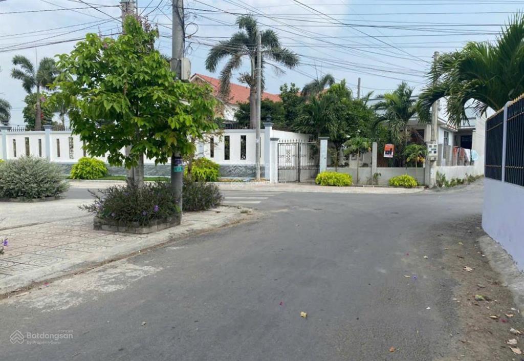 Bán lô đất trong kdc phúc giang 113m2 giá 1ty250 (thương lượng) cần đước, long an.  0931 112 ***