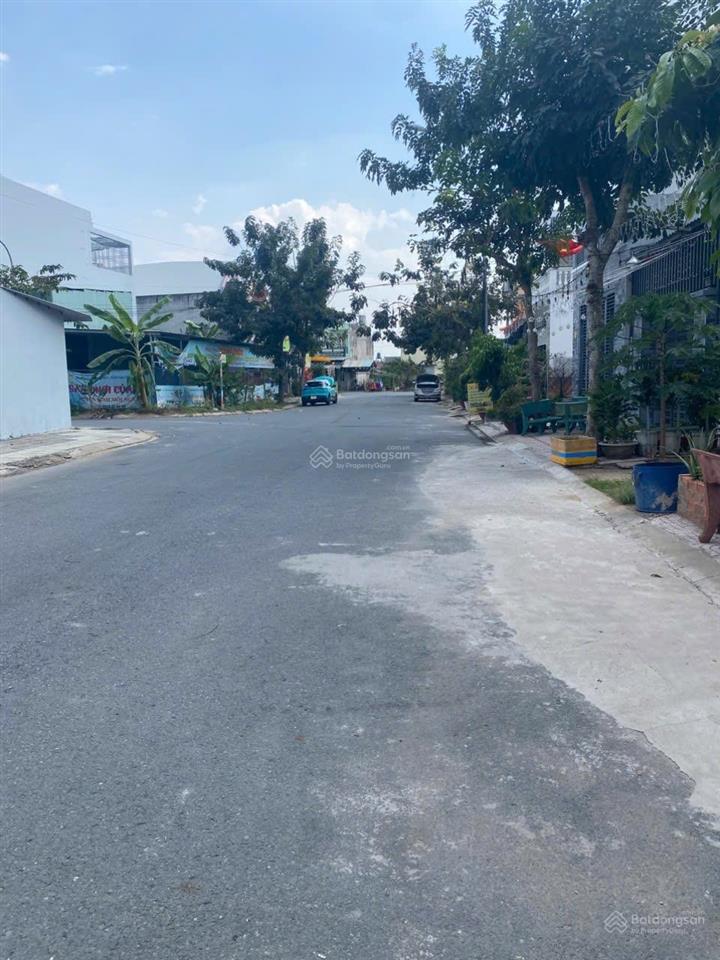 Cần bán lô đất gần kđt năm sao 1, dt 88m2 giá 2tỷ6 (bớt lộc) cần giuộc  long an.  0931 112 ***
