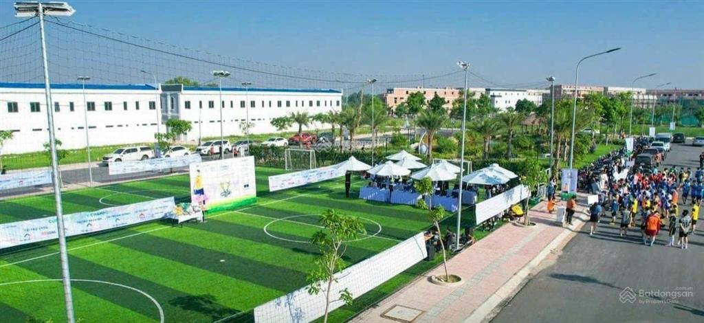 Cần bán lô mặt tiền 50m tại kđt the sol city giá 3tỷ550 (thương lượng)  0931 112 *** ngân