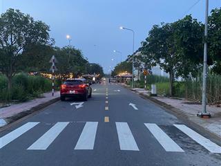 Bán đất kđt the sol đường d12 giá 2 tỷ 380 triệu. diện tích 100m².  0931 112 *** ngân
