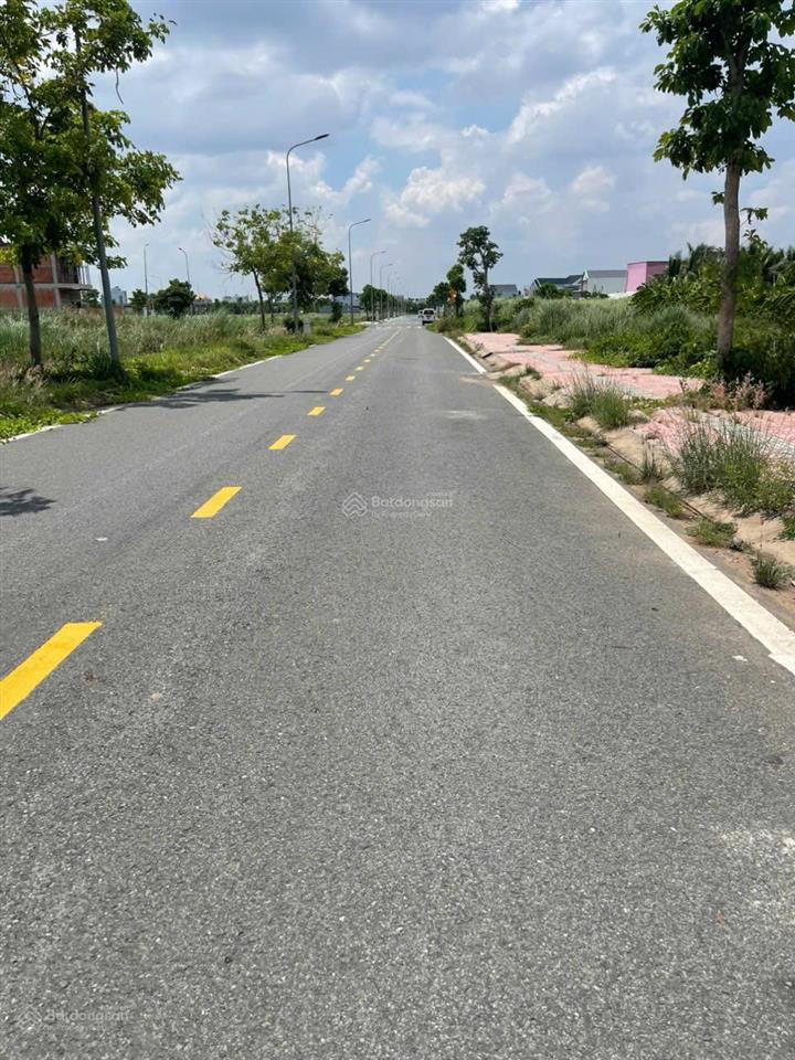 Bán đất kđt the sol đường d12 giá 2 tỷ 580 triệu. diện tích 100m.  0931 112 *** ngân