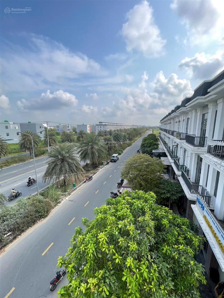 Bán lô mặt tiền 22m kđt the sol city 100m2 giá 3tỷ1 (bớt lộc).  0931 112 *** ngân