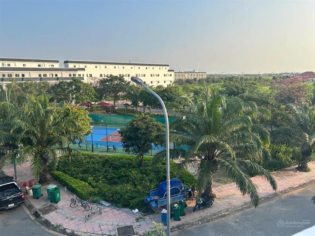Bán lô góc kđt the sol city 195m2 giá 5ty9 (thương lượng)  o931112822 ngân