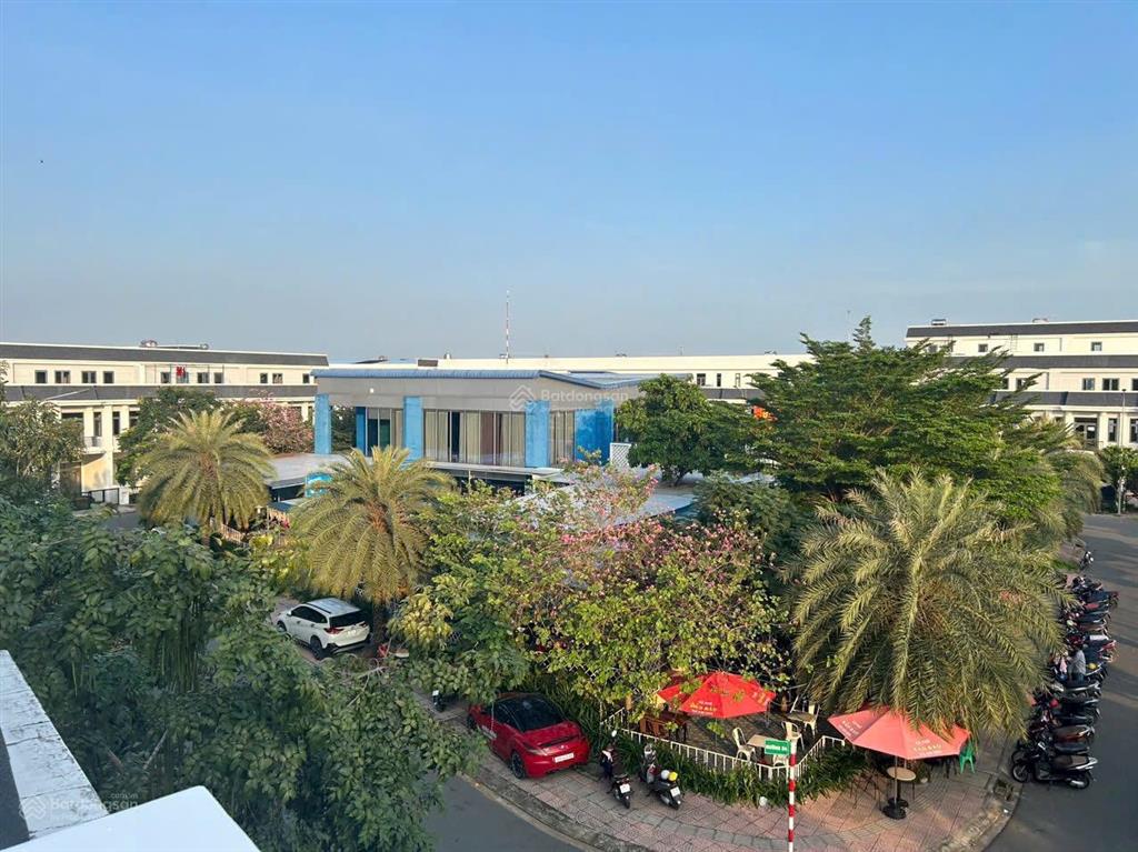 Bán lô góc kđt the sol city 195m2 giá 5ty9 (thương lượng)  o931112822 ngân