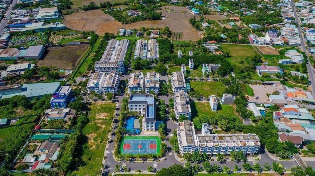 Cần bán căn nhà tại dự án tlch 154m2 giá 2,8 tỷ (thương lượng).  0931 112 *** ngân