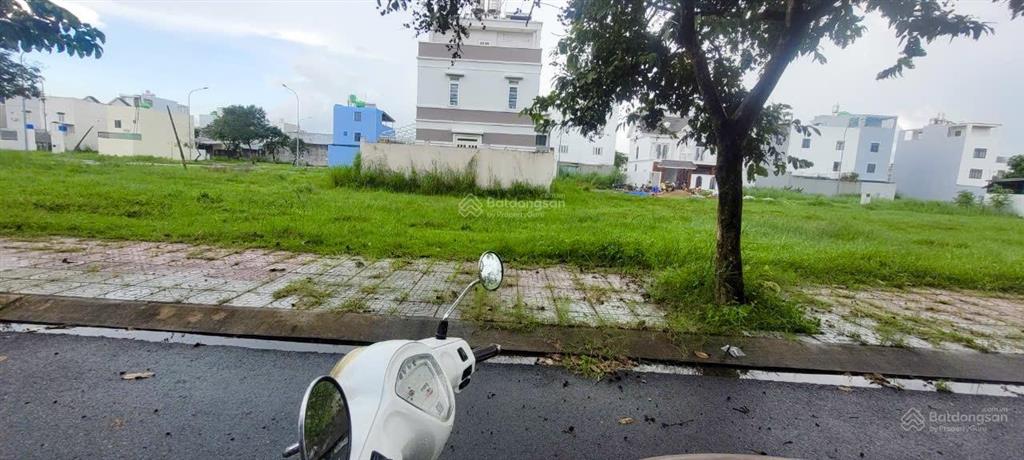 Cần bán lô đất tại kđt năm sao, 297.5m2 giá 7tỷ3 (thương lượng),  0931 112 *** ngân