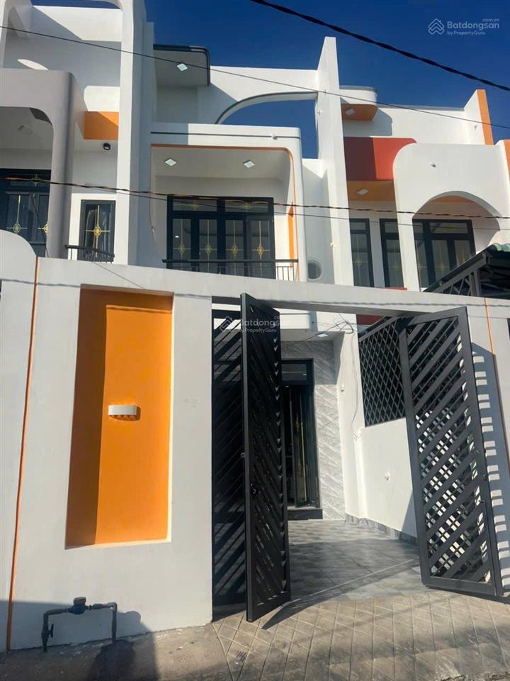 Bán gấp căn nhà tại long hoà, cần đước. giá 2ty250 tl. 140m2  0931 112 *** ngân