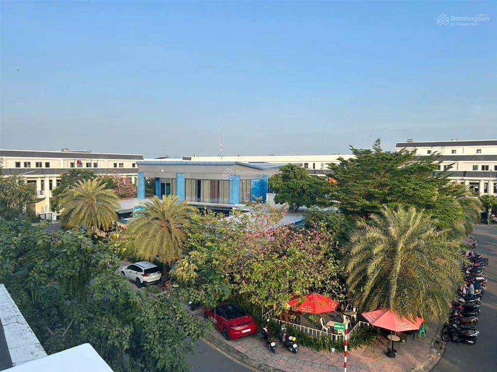 Cần bán căn nhà mặt tiền 52m khu the sol city. giá 4tỷ3 (thương lượng)  0931 112 *** ngân