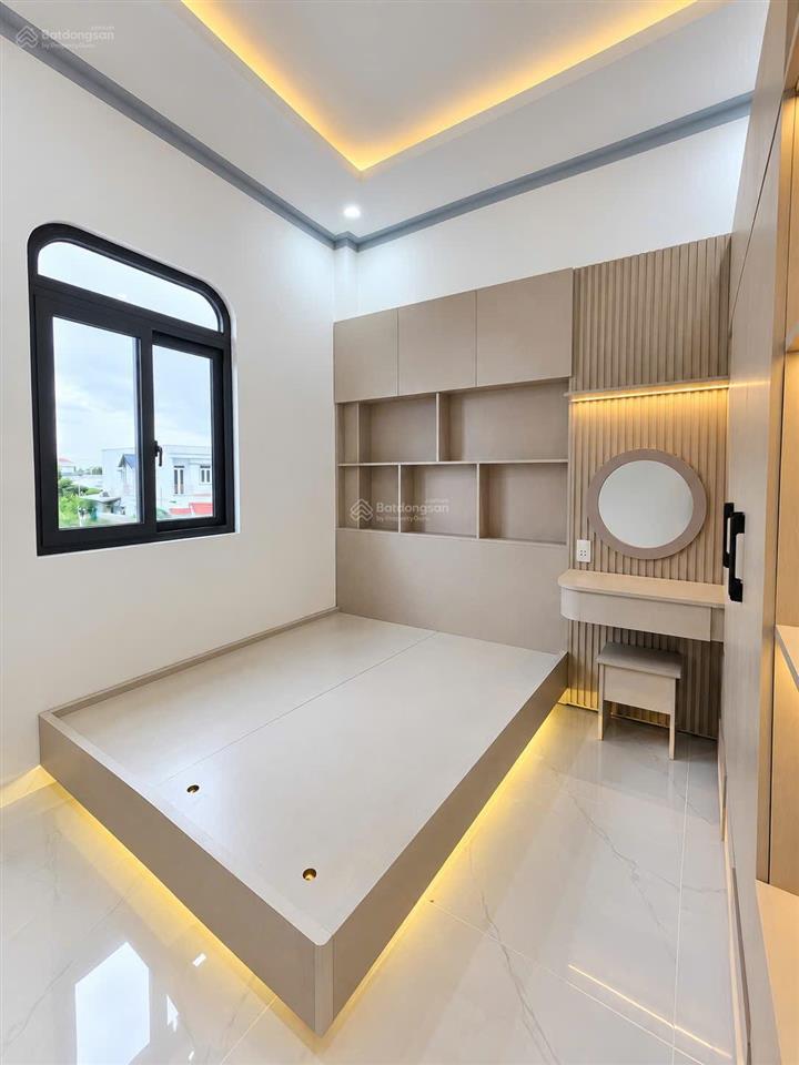 Cần bán căn góc biệt thự ngay kdc mỹ lộc 140m2. giá 4ty890 (thương lượng)  0931 112 *** ngân