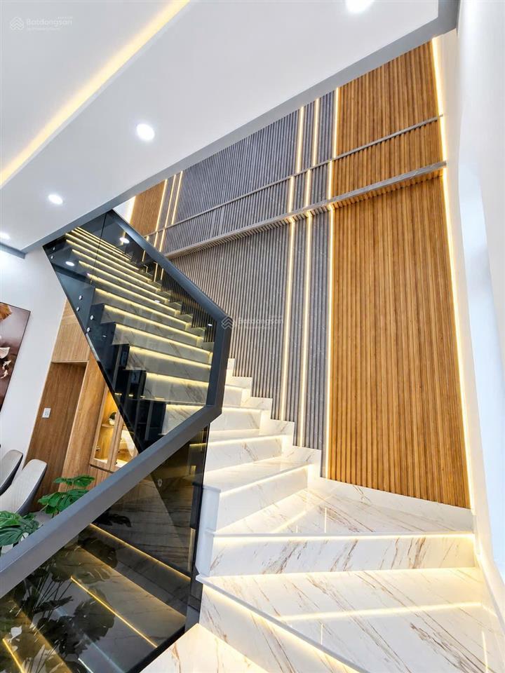 Cần bán căn góc biệt thự ngay kdc mỹ lộc 140m2. giá 4ty890 (thương lượng)  0931 112 *** ngân
