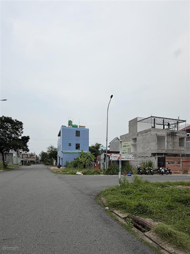 Cần bán lô góc kđt năm sao 221m2 giá 7tỷ8 (thương lượng)  0931 112 *** ngân