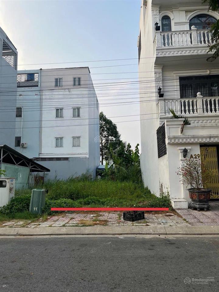 Cần bán lô đất khu năm sao 97,5m2 giá 2ty650 (thương lượng)  0931 112 *** ngân