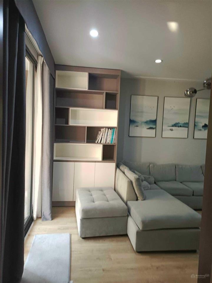 Cho thuê căn 2pn, 95 m2, full đồ, cạnh aeon long biên, nội thất đẹp lung linh