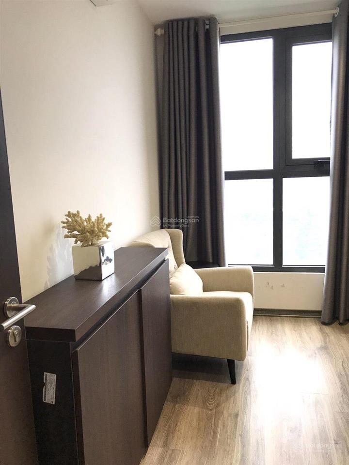 Bán căn 3pn full đồ, gần aeon long biên, hướng đông nam, có slot để xe,