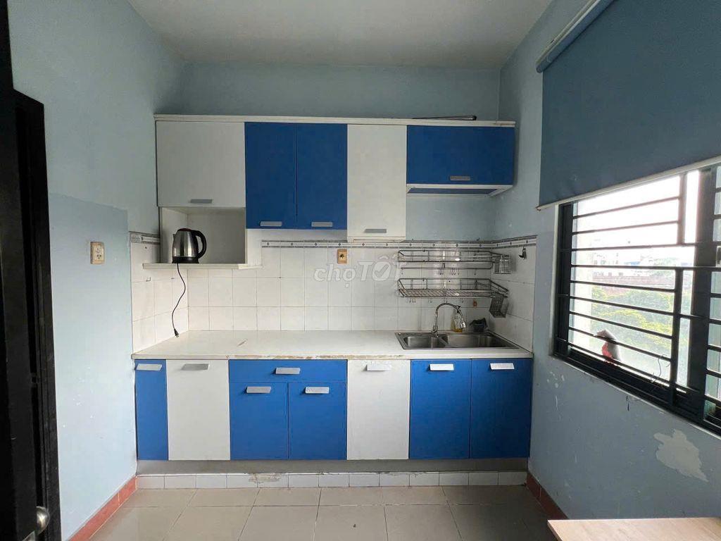 CHO THUÊ CĂN HỘ CC 312 LẠC LONG QUÂN