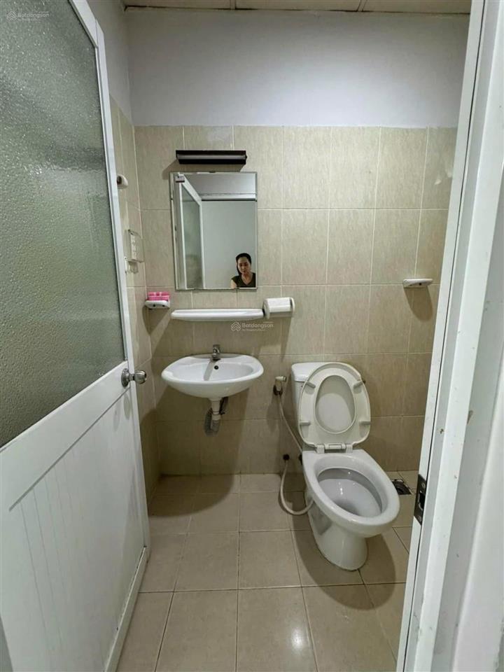 Bán căn hộ khang gia 71m2. có sổ hồng. giá 3,05 tỷ. bớt lộc
