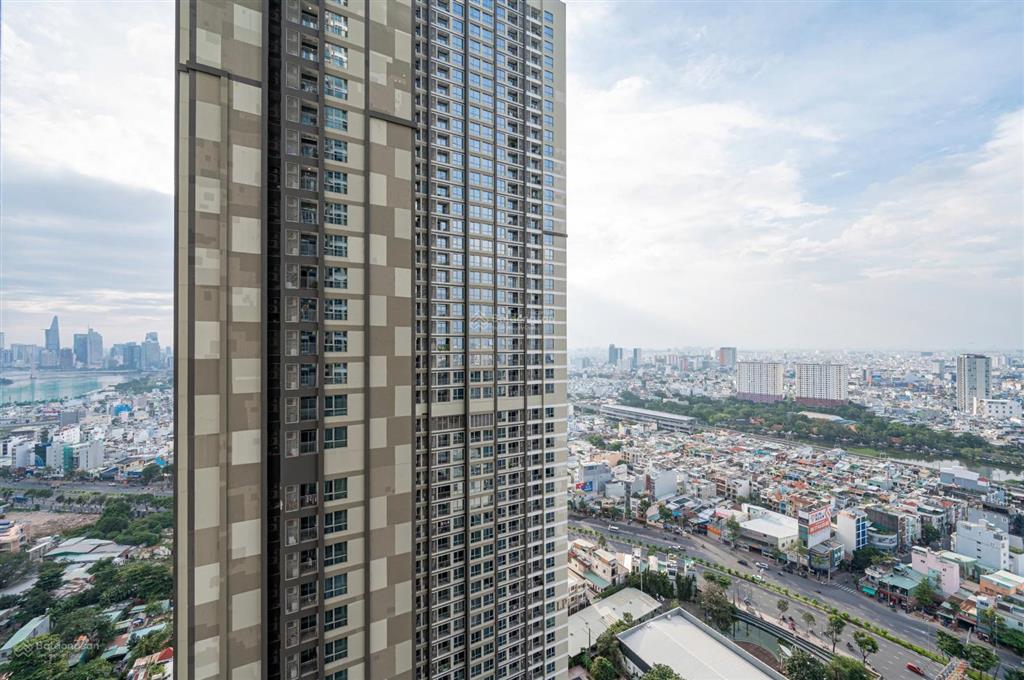 Chính chủ bán căn hộ vinhomes central park 2pn full nội thất (view bitexco, có sẵn hđ thuê)