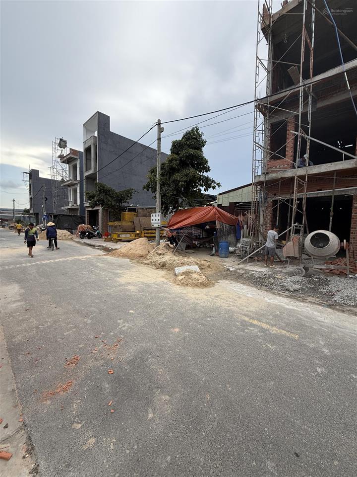 Đất kdc bình hòa 67m2. chính chủ cần bán nhanh.