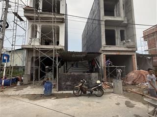 Đất kdc bình hòa 68m2. chính chủ cần bán nhanh.