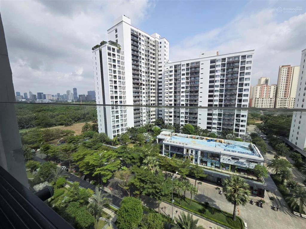 Bán căn hộ 2pn , 75m2 , new city thủ thiêm , tầng cao , view mát , 7,6 tỷ .