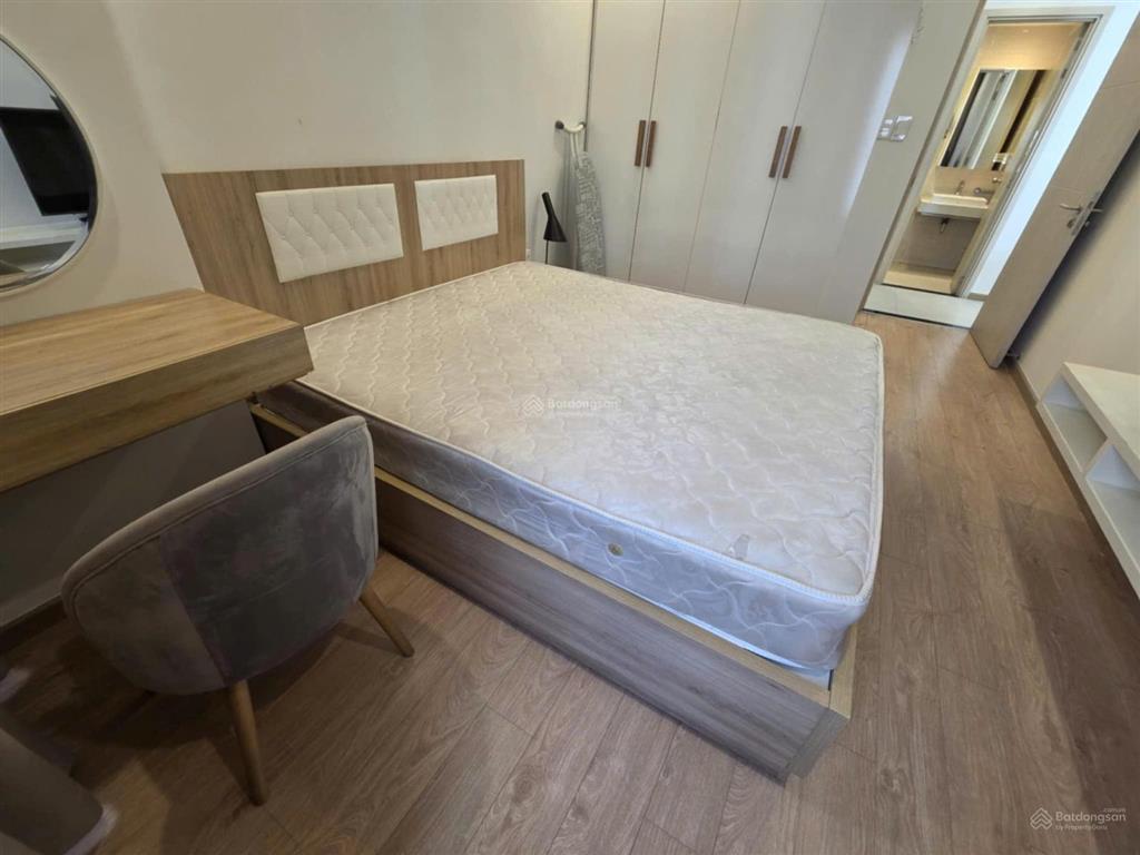 Bán căn hộ 2pn , 75m2 , new city thủ thiêm , tầng cao , view mát , 7,6 tỷ .