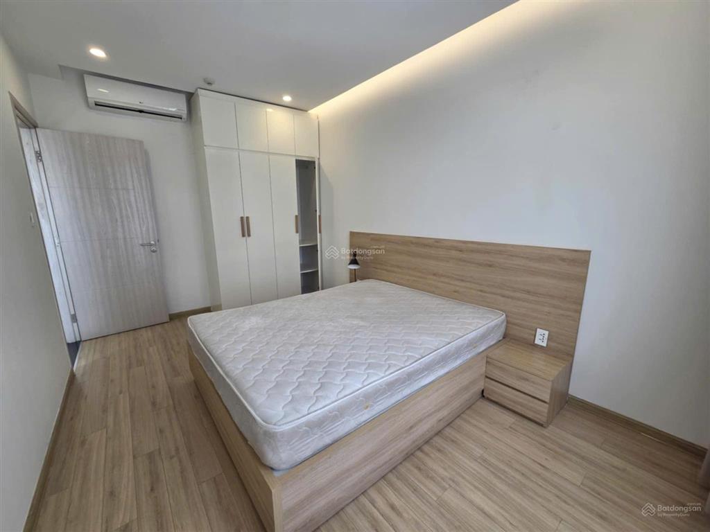 Bán căn hộ 2pn , 75m2 , new city thủ thiêm , tầng cao , view mát , 7,6 tỷ .