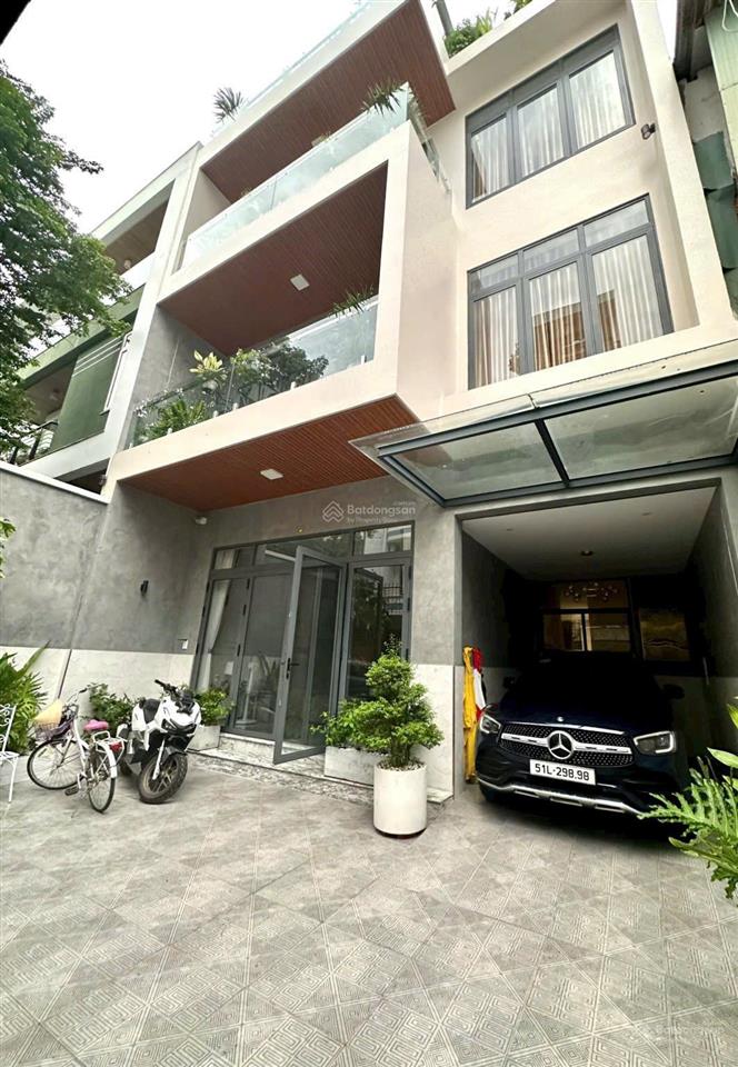 Chính chủ bán biệt thự nội bộ 101 nguyễn chí thanh dt 8x20m q5 giá hơn 30 tỷ