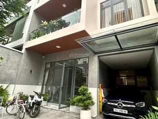 Chính chủ bán biệt thự nội bộ 101 nguyễn chí thanh dt 8x20m q5 giá hơn 30 tỷ